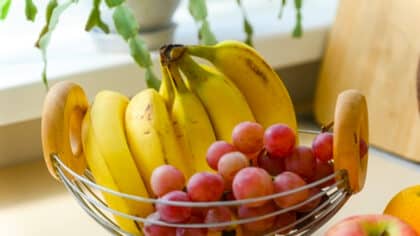 Ni la coupe à fruits ni le réfrigérateur : l'endroit où il faut laisser les bananes pour qu'elles ne pourrissent pas