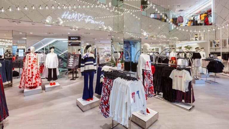 Adieu à cette marque de vêtements légendaire concurrente de Zara qui ferme des magasins en Europe