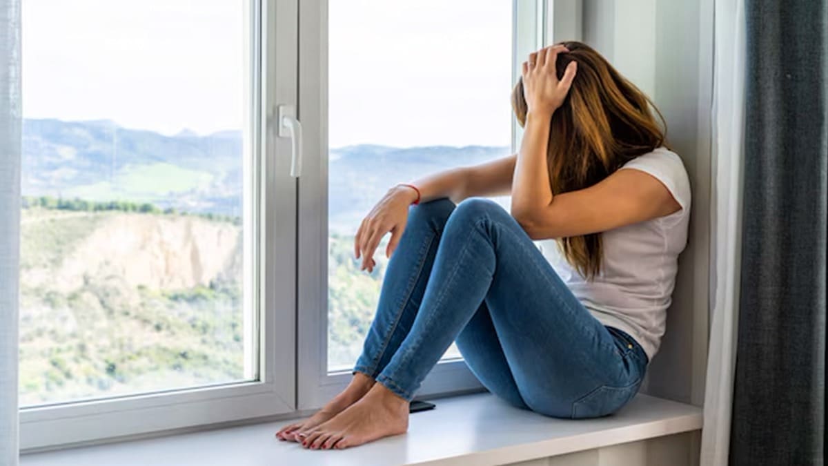 La signification de vouloir être seul et de ne pas passer du temps avec ses amis, selon la psychologie