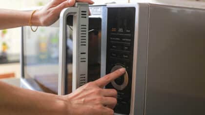 Adieu le micro-ondes pour toujours : l’appareil qui le remplacera bientôt