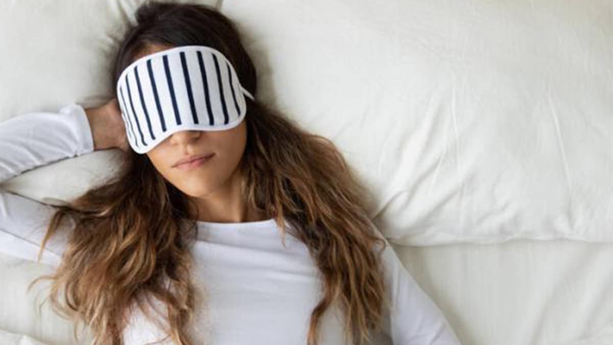 Cette habitude simple au coucher combat l’insomnie et régule la tension artérielle