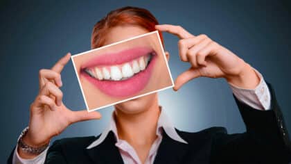 Que signifie rêver que vos dents tombent selon les psychologues