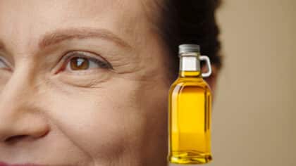 Quelle est l’huile naturelle qui élimine les rides et prévient le vieillissement prématuré ?