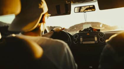 Si en voiture vous donnez toujours des indications au conducteur, c’est à cause de cela selon la psychologie