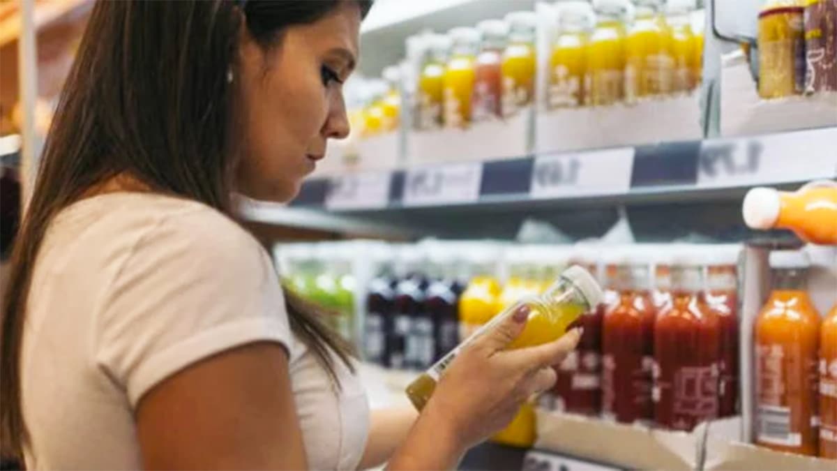 Ce sont les 2 seules boissons aux fruits saines que vous devez consommer en été, selon les experts