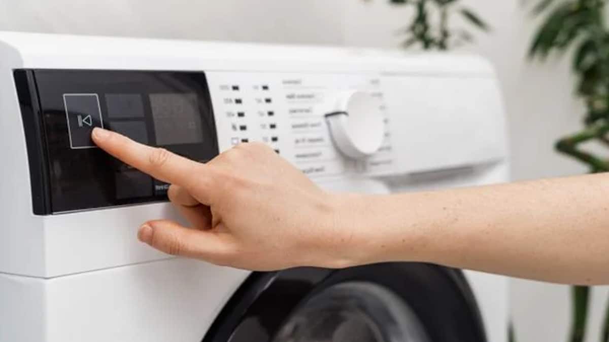 Ce technicien révèle son astuce: la machine à laver semble neuve, il suffit de mettre ça sur le caoutchouc