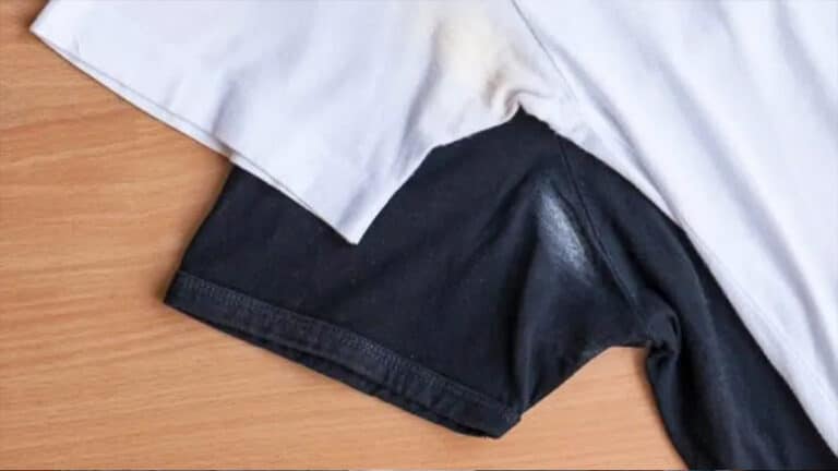 Comment éliminer les taches de déodorant sur les chemises et t-shirts sans abîmer le tissu