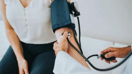 Comment réagir à une crise d’hypertension artérielle et comment la contrôler naturellement