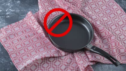 Fini la poêle en Téflon : la nouvelle option tendance qu’utilisent déjà les meilleurs chefs cuisiniers