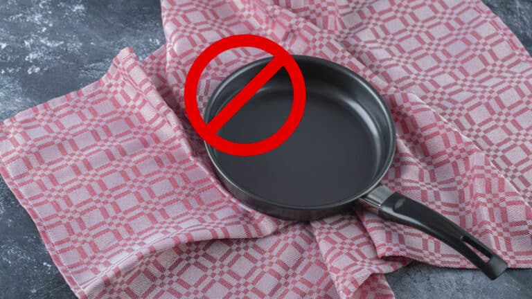 Fini la poêle en Téflon : la nouvelle option tendance qu’utilisent déjà les meilleurs chefs cuisiniers