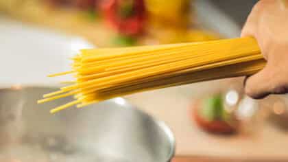 L’erreur fatale que beaucoup font et qui ruine les pâtes selon des chefs cuisiniers