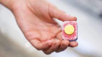 L’utilisation secrète des tablettes pour lave-vaisselle que personne ne connaît selon une experte en nettoyage