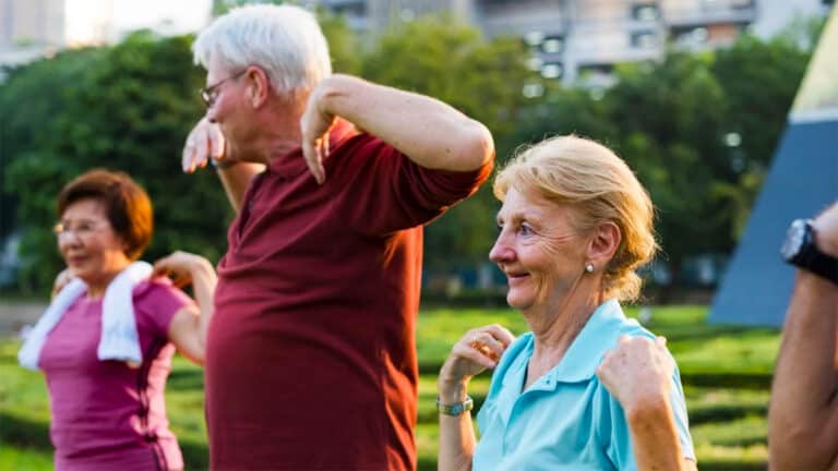 Ni 3 ni 5 h par semaine : le temps que les plus de 65 ans doivent consacrer au sport pour être en forme selon l’OMS