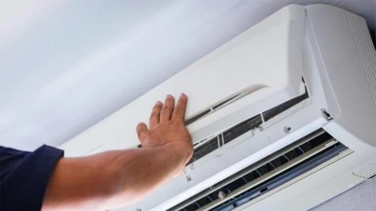 Ni Javel ni savon : l’astuce simple pour nettoyer les filtres de climatisation et les laisser impeccables