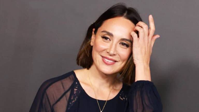 Ni carré ni pixie : la coupe de cheveux qui rajeunit instantanément après 40 ans