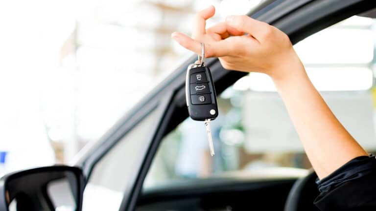 Ni le four ni le frigo : l’appareil de votre maison où vous devriez garder vos clés de voiture