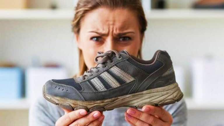 Ni odeurs ni transpiration: l’astuce simple pour éviter que vos chaussures ne sentent mauvais
