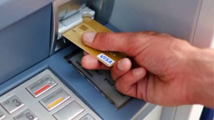 N’insérez surtout pas votre carte bancaire dans ces distributeurs, ils ont été piratés