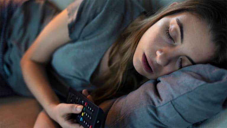 Que signifie lorsqu’une personne ne termine jamais de voir un film selon la psychologie