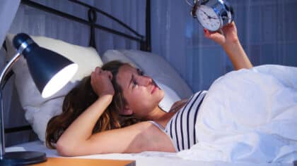 Que signifie pour une personne de souffrir d’insomnie constante selon la psychologie