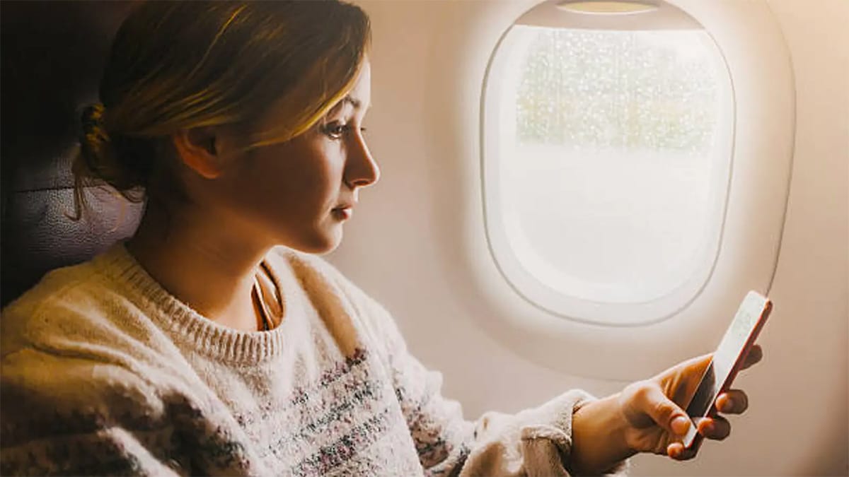 Si vous choisissez toujours le siège côté hublot dans l’avion, ce détail va vous faire changer d’avis