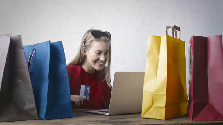 Si vous souffrez d’oniomanie et que vous faites constamment des achats, voici pourquoi selon la psychologie