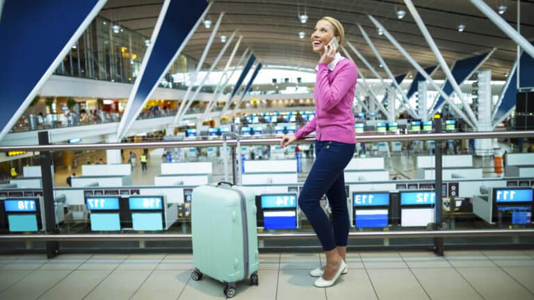Adieu les bagages perdus: l'erreur courante à éviter pendant les vacances d'été, selon un expert