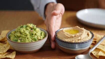 Guacamole ou houmous ? Lequel fait vraiment du bien à votre cœur selon les médecins
