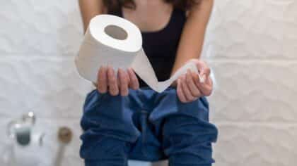 Les plombiers alertent sur cette mauvaise habitude de beaucoup aux toilettes qui les ruine