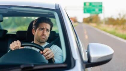 Peu de conducteurs savent ce que ce panneau signifie et ça peut leur coûter cher en amendes