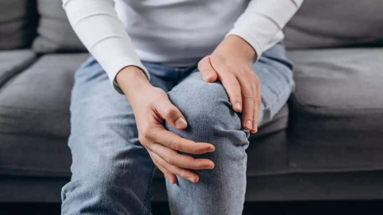 Maladie de Charcot : les premiers signes qui pourraient vous sauver la vie