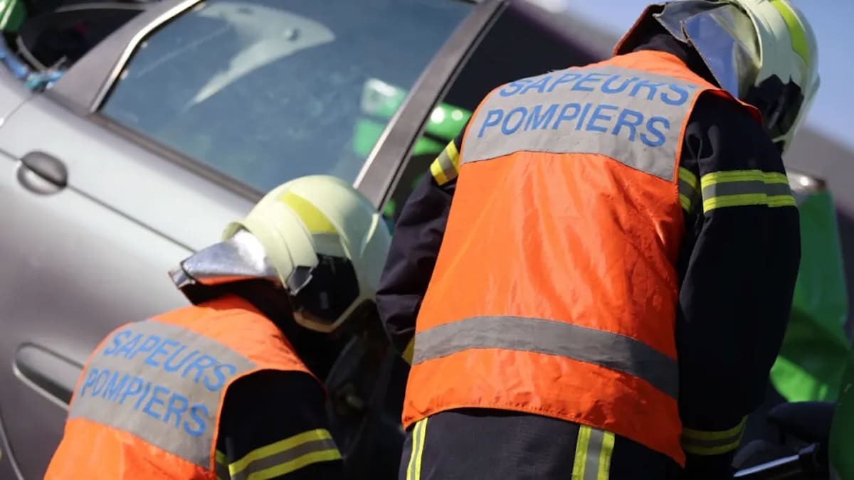 Journée triste : quatre jeunes retrouvés à l'intérieur d'une voiture, la fin est dévastatrice