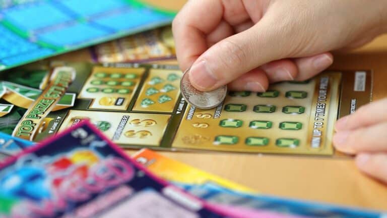 Jeux à gratter 2025 : Les tickets qui offrent les meilleures chances de gagner