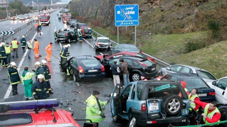 Le monde sous le choc : Plus de 65 personnes ont perdu la vie dans un accident dévastateur