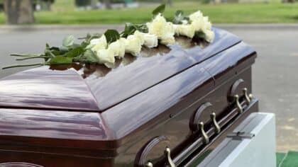 Une jeune femme a perdu la vie alors qu'elle était avec son petit ami. Personne n'arrivait à croire ce qui s'était réellement passé