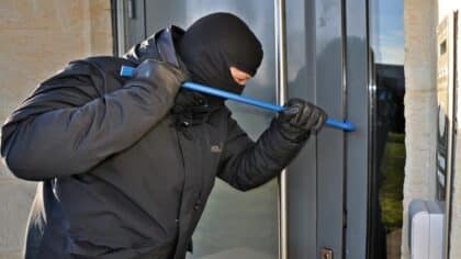 La police met en garde : si vous voyez ce symbole sur votre maison, vous pourriez être la prochaine victime d’un vol !