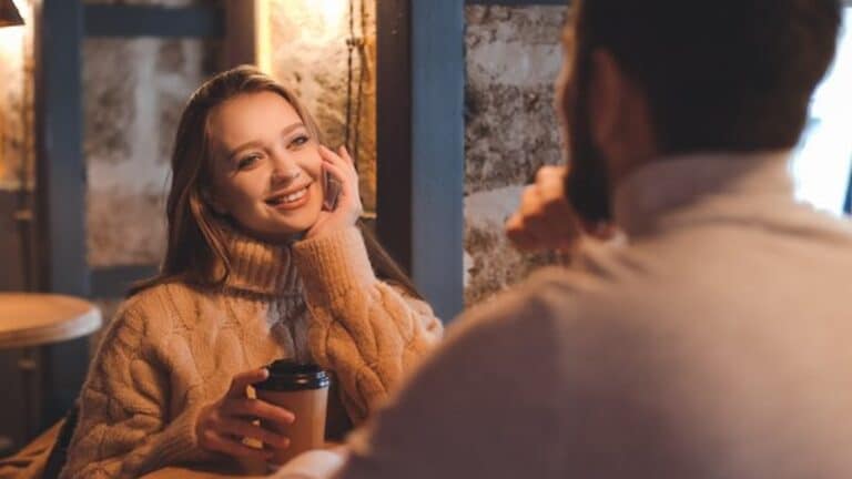 5 choses pour faire tomber une femme amoureuse de vous, que tout homme devrait connaître