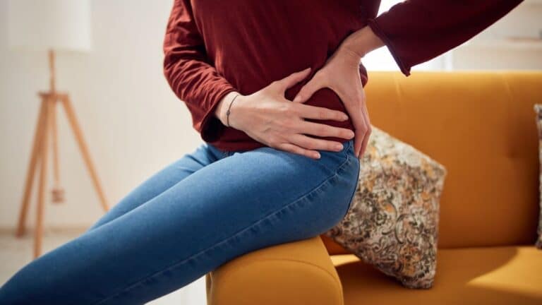 Cela pourrait être la cause de votre douleur à la hanche et vous ne le saviez pas, faites attention