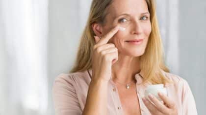 Adieu les rides : ce gel naturel laissera votre peau comme de la porcelaine, essayez-le et rajeunissez-vous