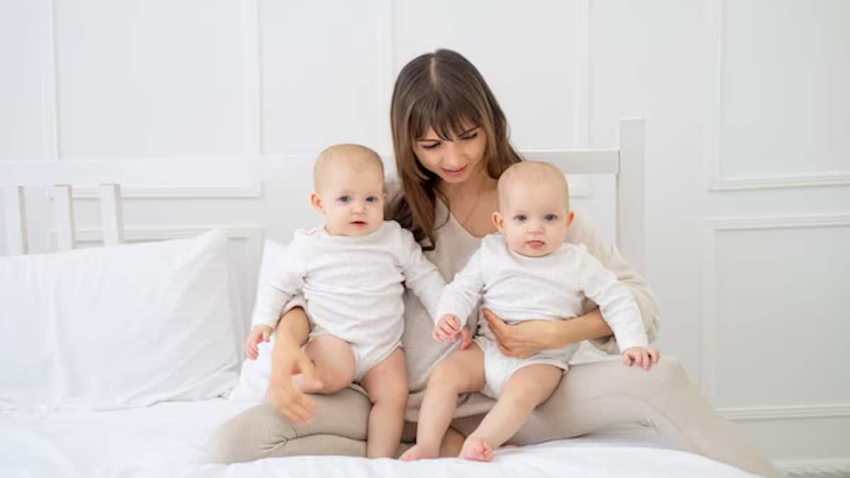 Incroyable ! Une mère de 23 ans donne naissance à des bébés uniques ; il n'existe que 480 cas similaires.
