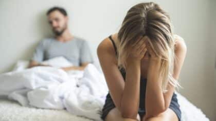 Notre nuit de noces s'est terminée par une scène qui m'a laissée figée, je n'arrivais pas à y croire