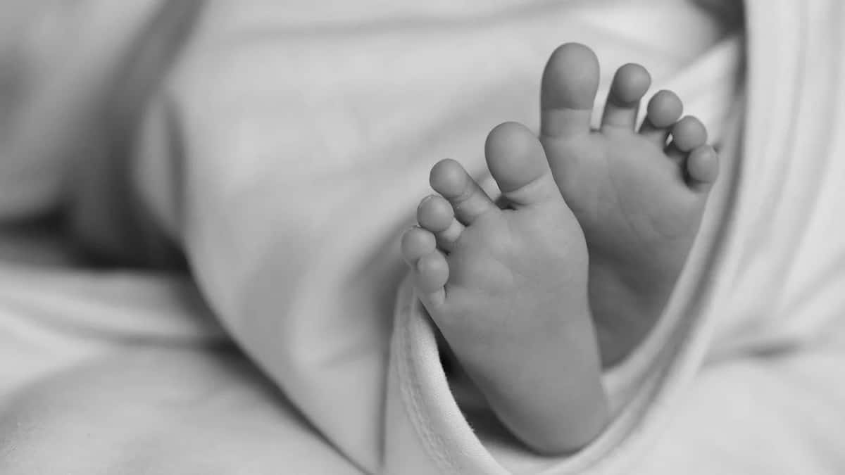 Un bébé de 5 mois décède à la garderie : les autorités enquêtent sur un cas tragique