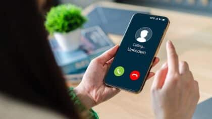 Si vous entendez cette phrase au téléphone, raccrochez immédiatement ! Cela pourrait être un signe évident de fraude téléphonique